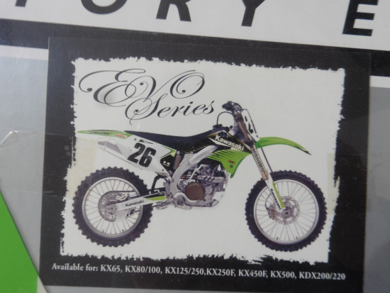 Dekorsatz Schutzblech Aufkleber Sticker passt an Kawasaki Kxf 250 2004 grn-sw