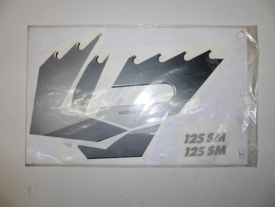 Dekorsatz Aufkleber Emblem side cover passt an Ktm Sx 125 Sm 902330100 grau