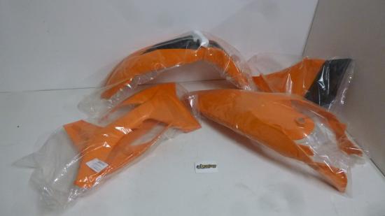 Verkleidungssatz Plastiksatz plastic kit cover passt an Ktm Exc 125 12-13 or-sw