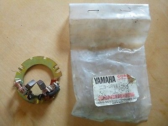Anlasser Halter Grundplatte brush holder passt an Yamaha Xs 360 400 1L9-W8181