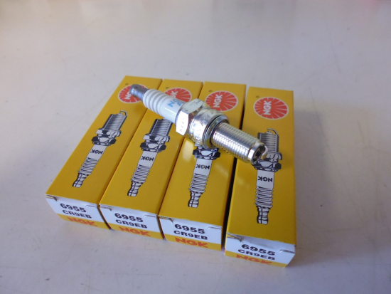 4x Ngk CR9EB Z�ndkerze passt an Aprilia passt an Benelli Tnt passt an Yamaha