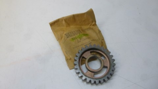 Getriebezahnrad Zahnrad wheel gear passt an Yamaha It 175 80-81 3R6-17211