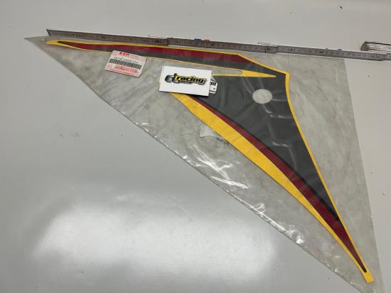 Dekor Aufkleber Sticker Emblem passt an Suzuki Dr 125 Sm 09-10 68116-24H00-FLA