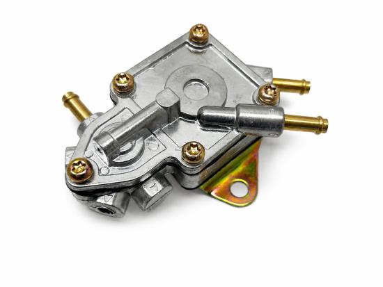 Benzinpumpe fuel pump passt an Linhai 260cc Buyang D 300cc JCL Manco