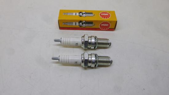 2x Ngk D9EA 2420 Z�ndkerzen spark plug passt an Honda Cb Xr passt an Laverda